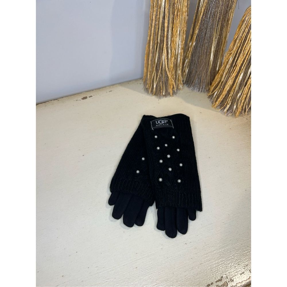 UGG Hand warmer style pearl gloves